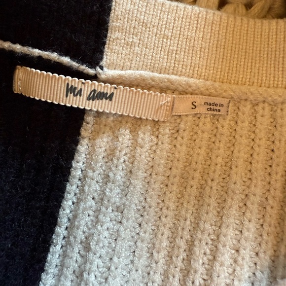 Leopard Sleeve Colorblock Sweater - Picture 3 of 3